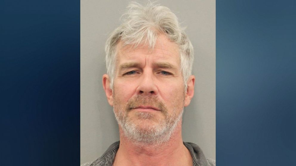 Trivago Guy Actor Tim Williams Charged With Driving While Intoxicated Authorities Abc News