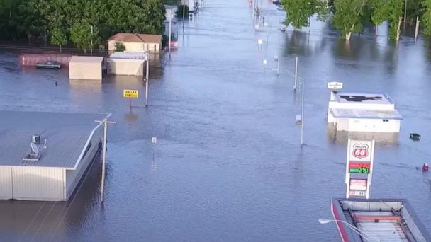 Video Dangerous Floods Swamp The Plains Midwest Abc News 0029
