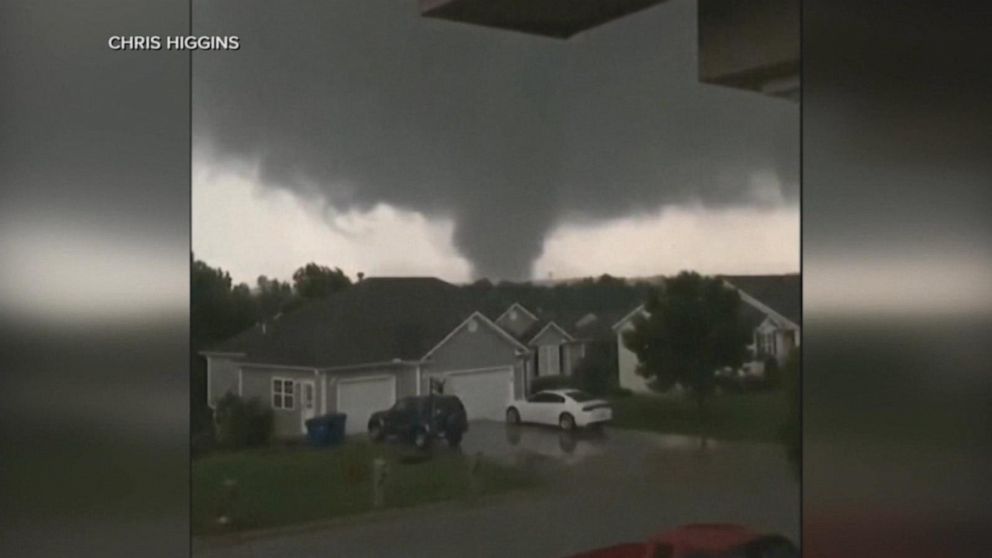 Video Tornadoes tear through Midwest - ABC News