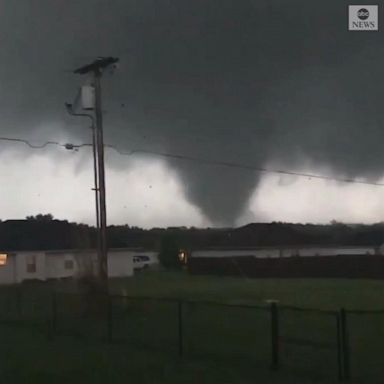 VIDEO: Tornado reportedly touches down in Missouri