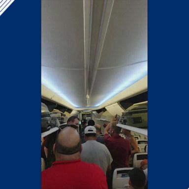 The gate agent sang to the tune of “The Golden Girls” theme as passengers arrived at Phoenix Sky Harbor International Airport.