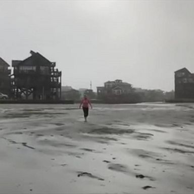 A standing wave formed in North Carolina’s Outer Banks, locking fish in the small pool of water.