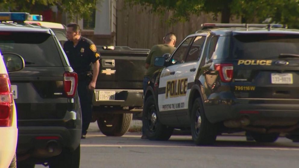 Video 3-year-old dies in hot car in Texas - ABC News