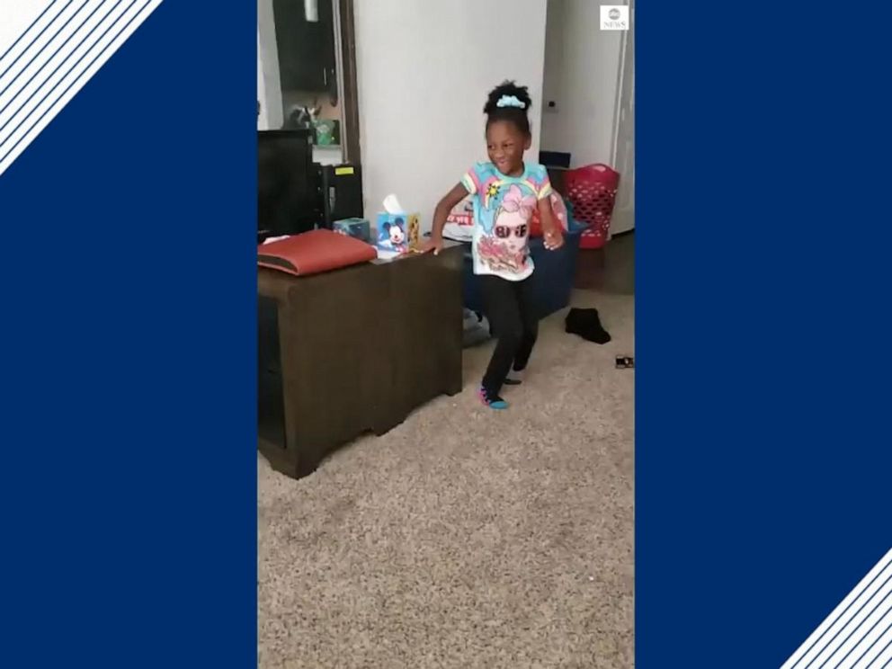 6-year-old girl with cerebral palsy has the sweetest reaction to taking  steps unaided - ABC News