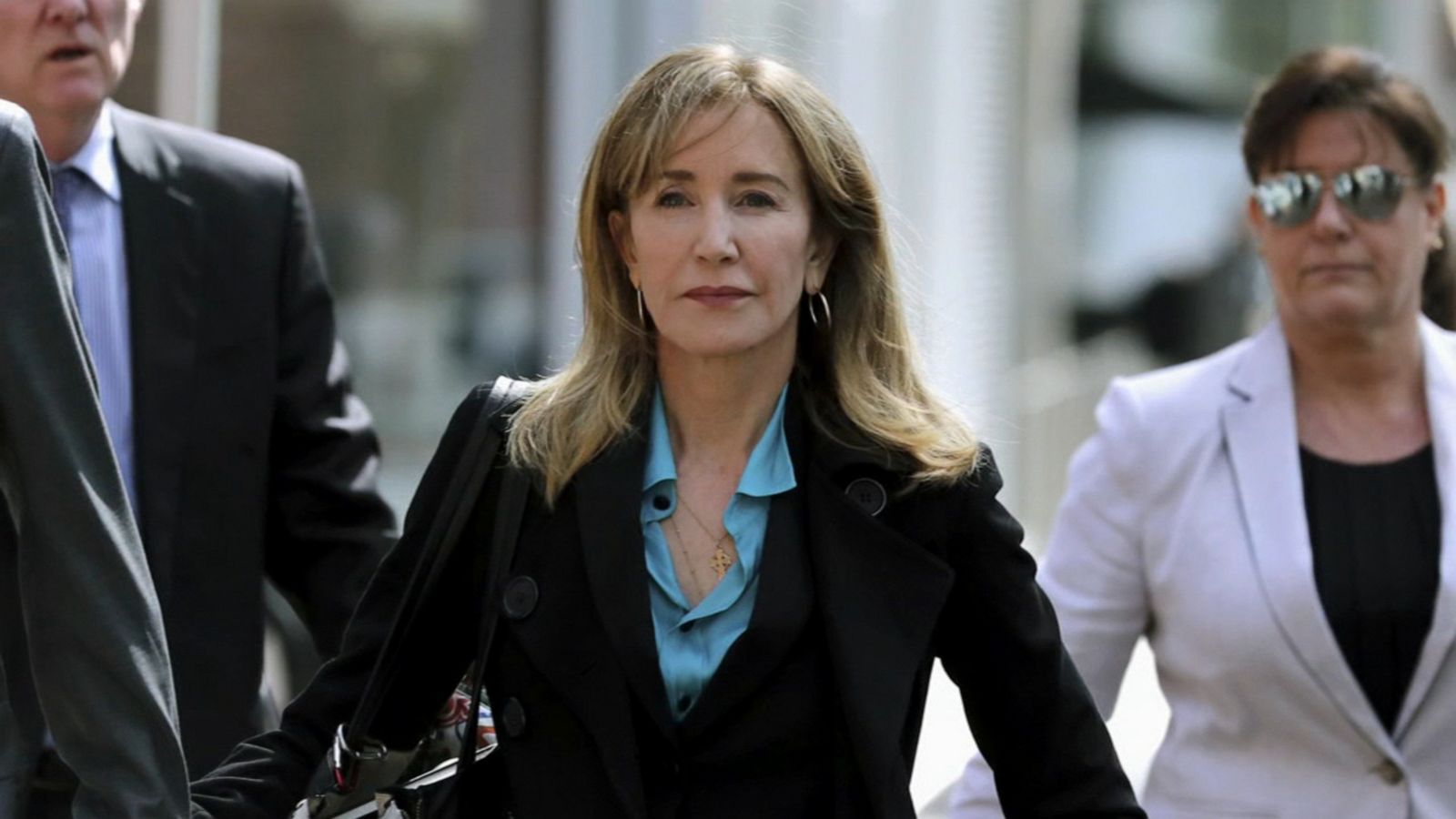 Felicity Huffman Reports To Prison For 14-day Sentence - Good Morning ...