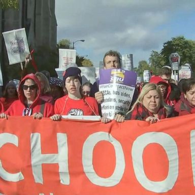 VIDEO: Chicago teachers hit the picket lines on day 5 of the strike