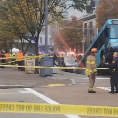 VIDEO: Public transit bus in Pittsburgh falls into a sinkhole 