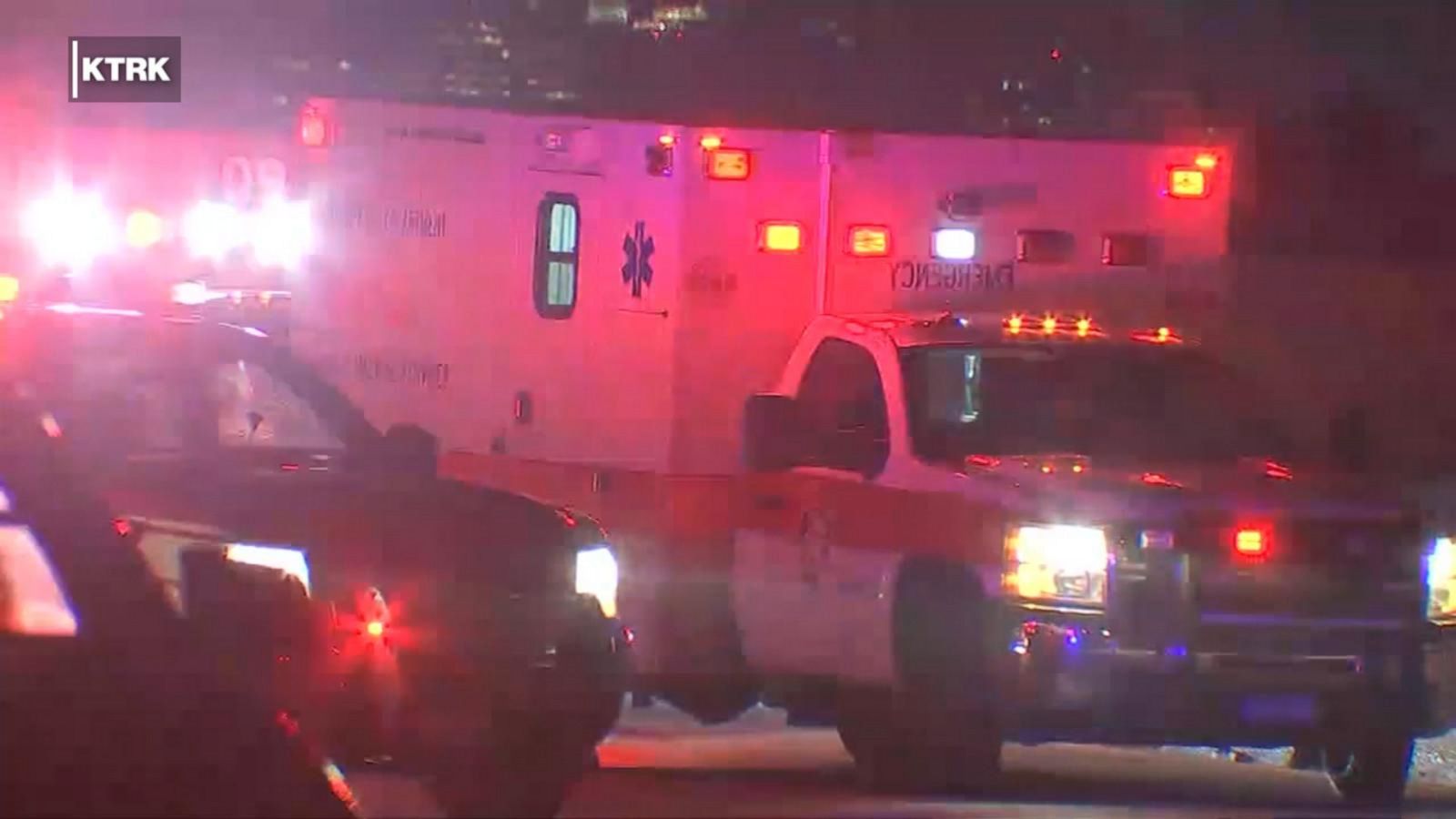 Woman dies after falling out of car on freeway - Good Morning America