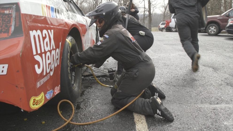 Nascar Tire Changer Makes Pit Crew History Abc News