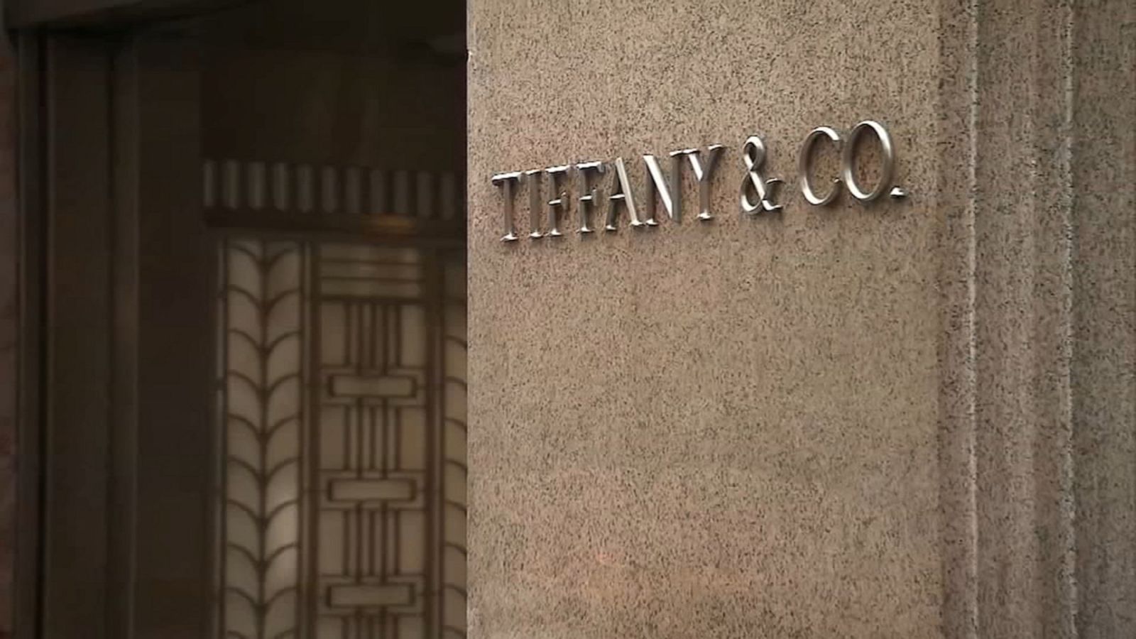 LVMH to buy Tiffany for $16.2 billion - Good Morning America
