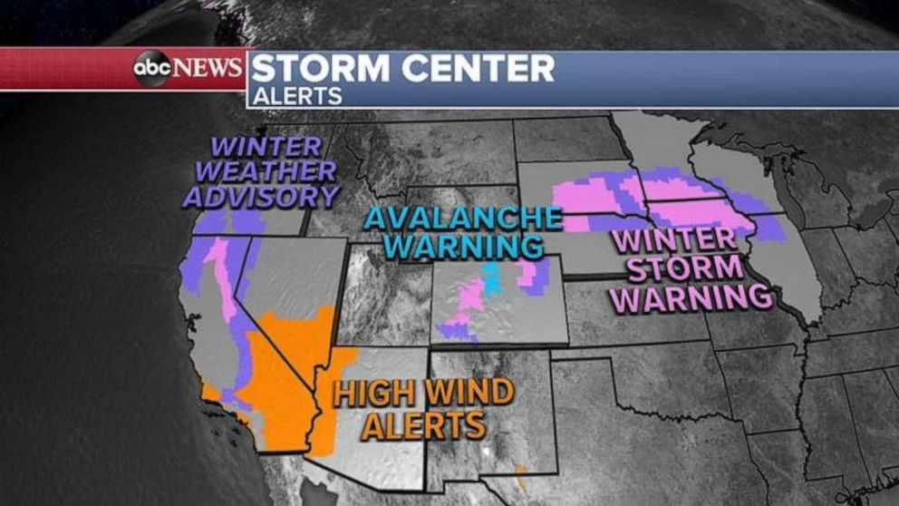 PHOTO: There are 11 states on alert for heavy snow, strong winds and avalanche danger from California to Illinois.     
