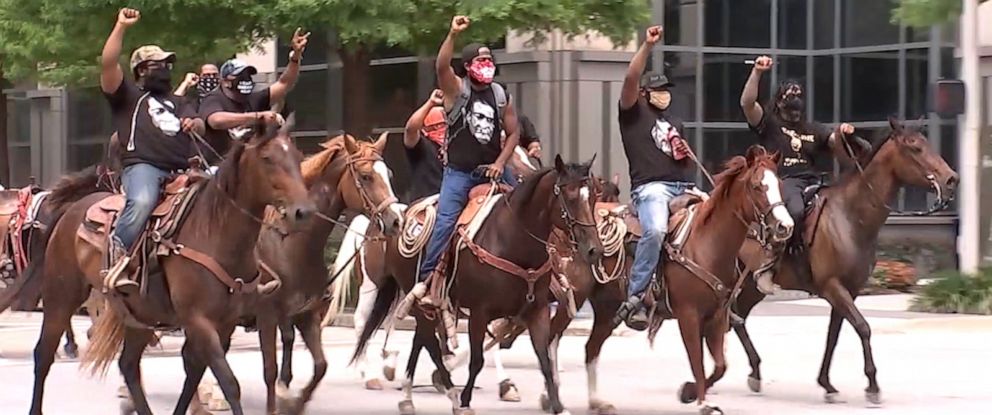 Black Texas Cowboys on Horseback Protest George Floyd's Death in Viral Video