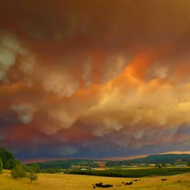 VIDEO: Timelapse captures smoke billowing across Oregon sky