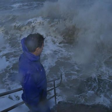 VIDEO: Tropical Storm Beta stirs high winds and waves off the shore of Texas