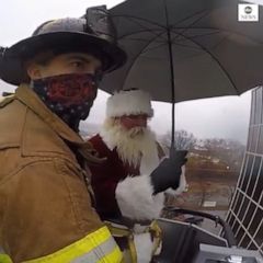 Firefighters and Santa spread Christmas cheer to children's hospital 