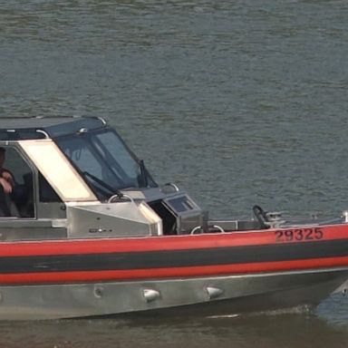 A water rescue on the Ohio River has now turned into a recovery effort. 