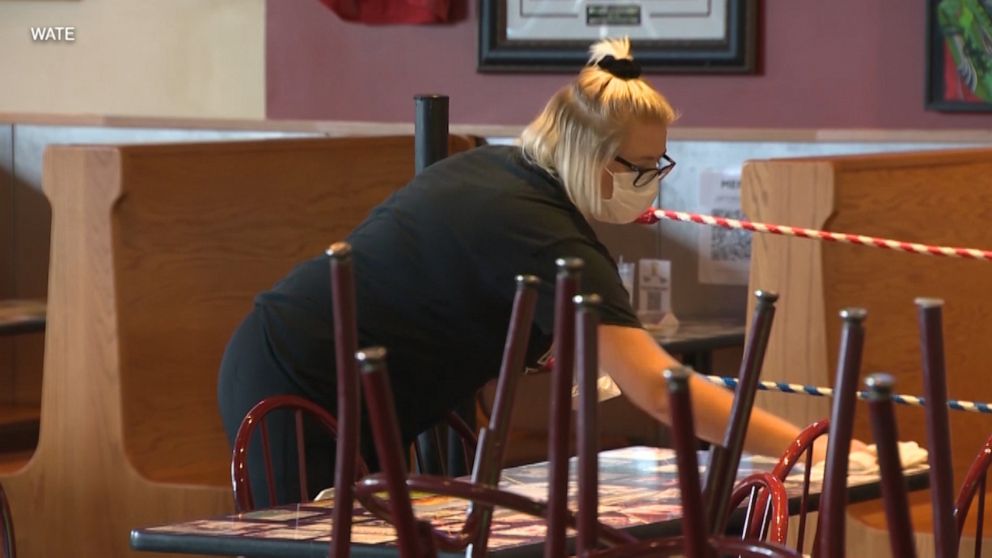 Why Restaurants Are Having A Hard Time Finding Staff Right Now Abc News