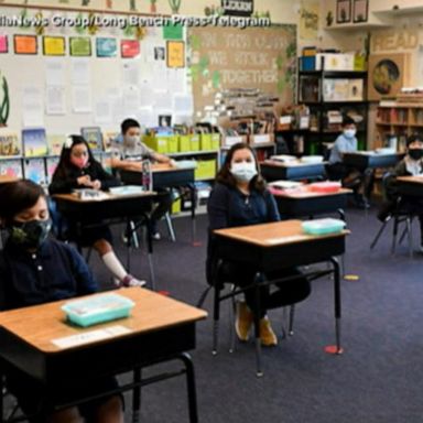 VIDEO: All eyes on Arizona as students go back to school without masks