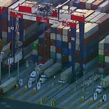 President Joe Biden met with the leaders of the two busiest ports in the U.S. on Wednesday to help overcome the supply chain blockage.