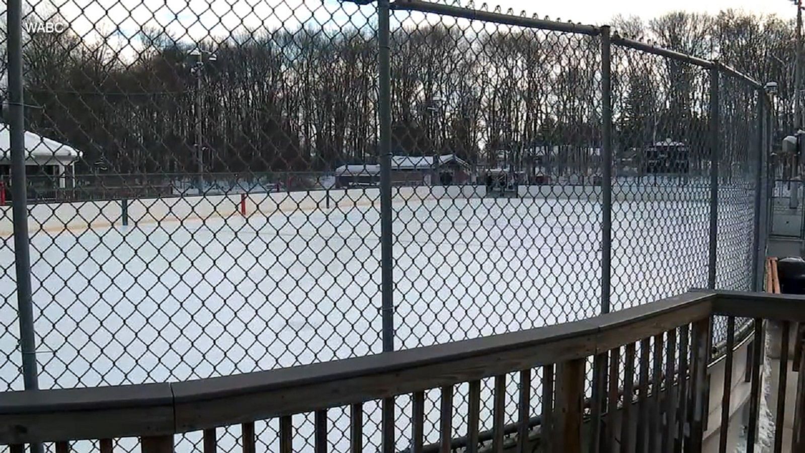 High school hockey player dies after on-ice collision in Connecticut