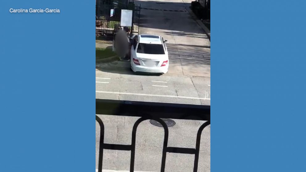 Video Suspect seen carjacking vehicle after firing at officers in