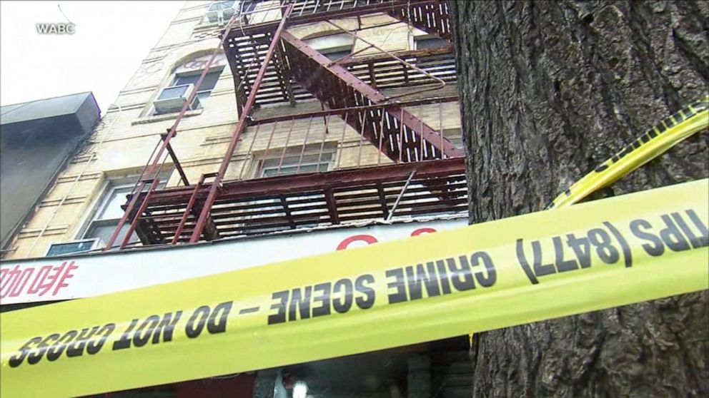 Video Woman Stabbed To Death In Manhattan Apartment - ABC News