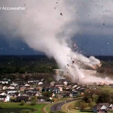 VIDEO: Dozens of tornadoes tear across Midwest