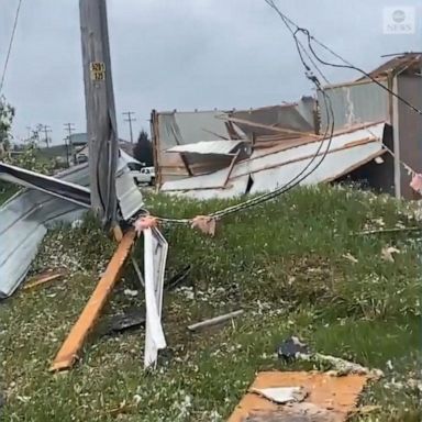 VIDEO: Tornado touches down in Michigan