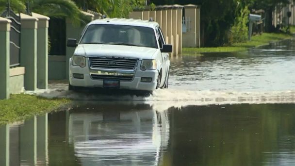 Video South Florida Braces For Tropical Storm Alex Abc News 4728