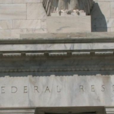 VIDEO: Fed hikes interest rate amid growing inflation fears 