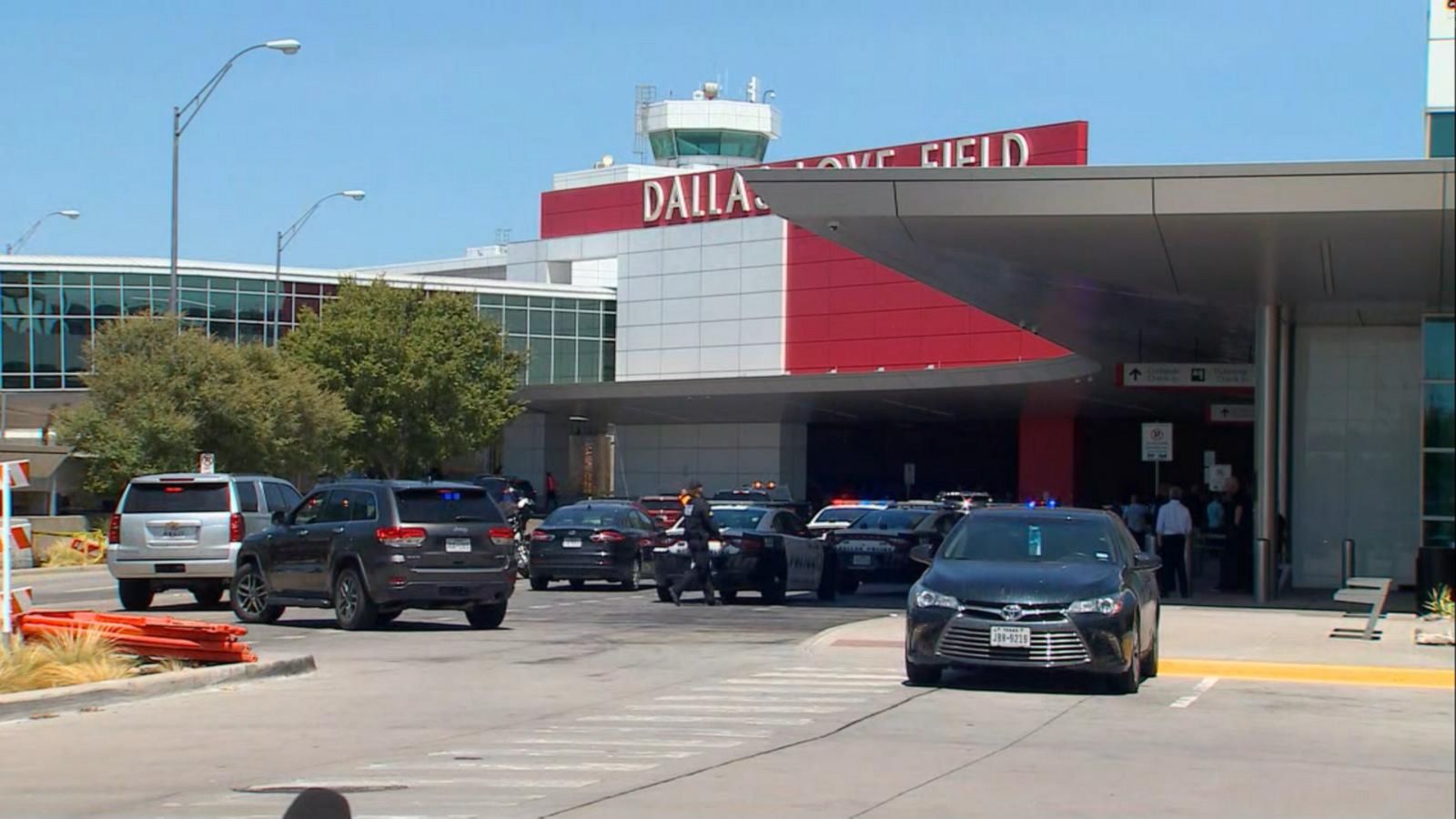 Active shooter reported at Dallas airport - Good Morning America