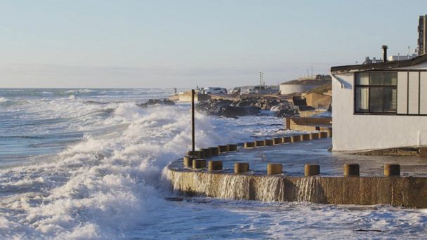 NOAA report on US sea level rise a 'wake-up call'