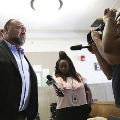 VIDEO: Conspiracy theorist Alex Jones will face 2 judges in Connecticut next week