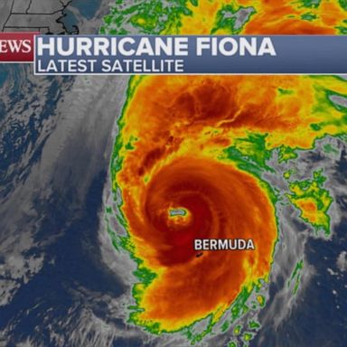 VIDEO: Hurricane Fiona lashes Bermuda on its way north