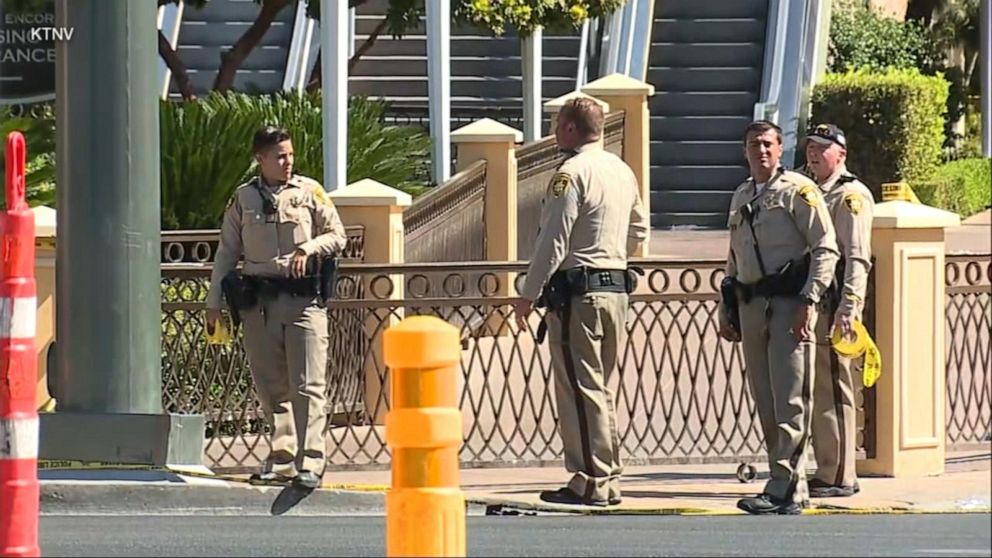 Video 2 Dead In Stabbings Outside Las Vegas Casino: Police - ABC News