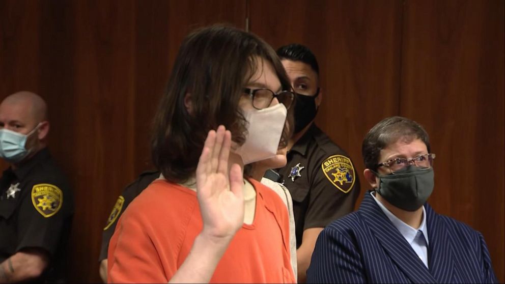 Video Ethan Crumbley pleads guilty to killing 4 in Michigan school