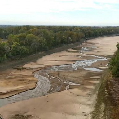 VIDEO: Mississippi River reaches historically low levels 