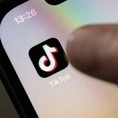 VIDEO: Lawmakers unveil bipartisan bill to ban TikTok over spying concerns 