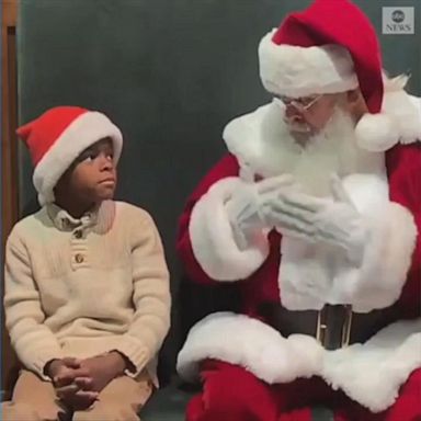 VIDEO: Santa uses sign language to communicate with deaf and hard of hearing children