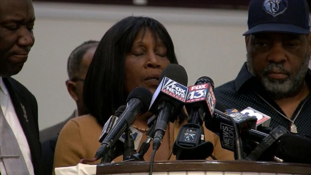 Video Tyre Nichols' family holds press conference - ABC News