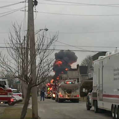 VIDEO: Officials urge calm after train derailment spews toxic fumes in Ohio