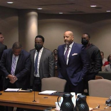 VIDEO: Former Memphis police officers plead not guilty to charges in Tyre Nichols’ death 