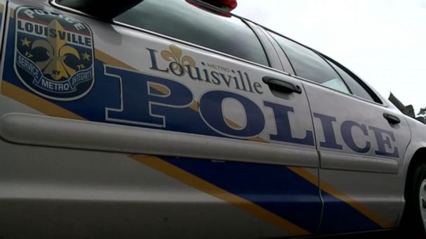 Video Louisville mayor promises change to city's police department ...