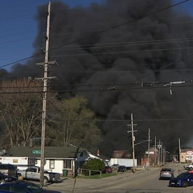 VIDEO: Concern grows over toxic smoke from Indiana recycling plant