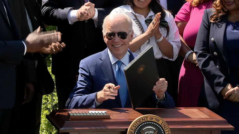 Biden Signs Executive Order Aimed At Advancing Environmental Justice | GMA