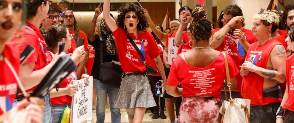 drag-queens-hold-protest-against-florida-law-gma