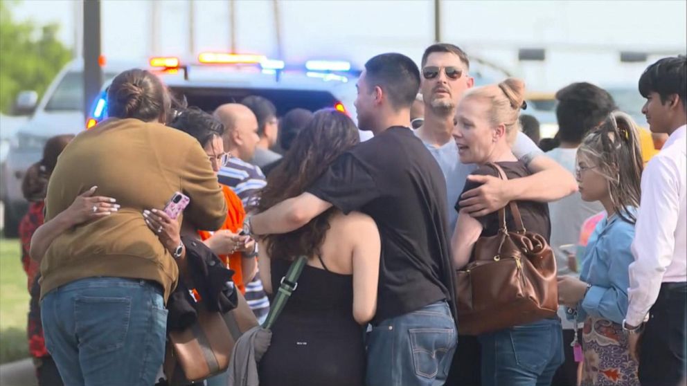 Video Allen, Texas, community mourns deaths of 8 people following mass