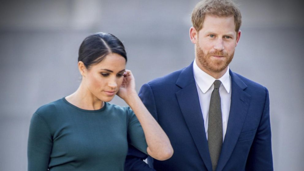 Video Prince Harry And Meghan Markle Allege They Were In Paparazzi Car ...