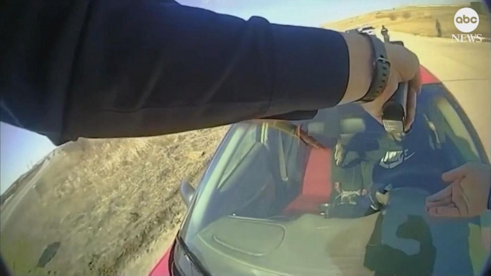 Video Officer Clings To Car During Police Chase Abc News