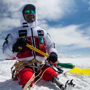 VIDEO: Double amputee veteran reaches summit of Mt. Everest 